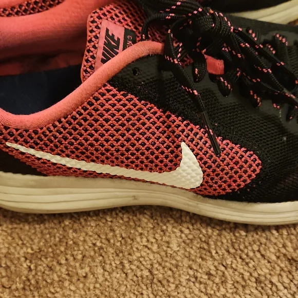 Nike Women's Revolution 3 Sneakers - Picture 2 of 7